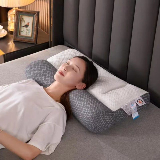 DreamAlign Pillow
